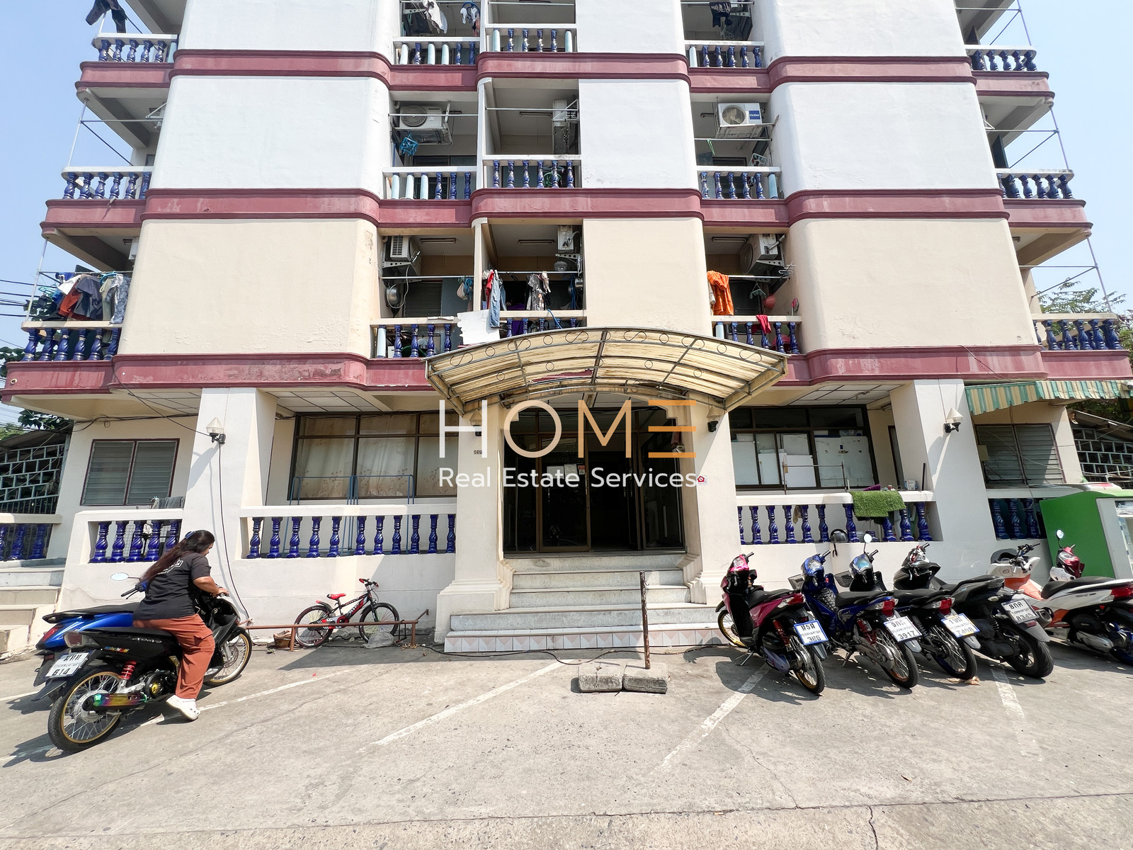 อพาร์ทเม้นท์ ถนนศรีนครินทร์ ซอย 9 / 45 ห้อง (ขาย), Apartment Srinakarin Soi 9 / 45 Rooms (FOR SALE) GNG147