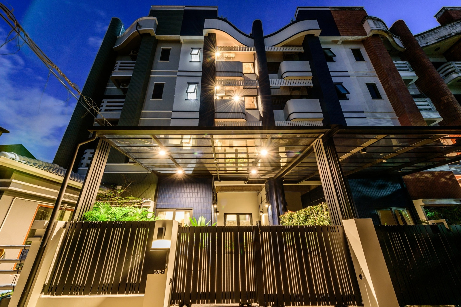 โฮมออฟฟิศ สุขุมวิท 109 / 5 ห้องนอน (ขาย), Home Office Sukhumvit 109 / 5 Bedrooms (FOR SALE) GNG145