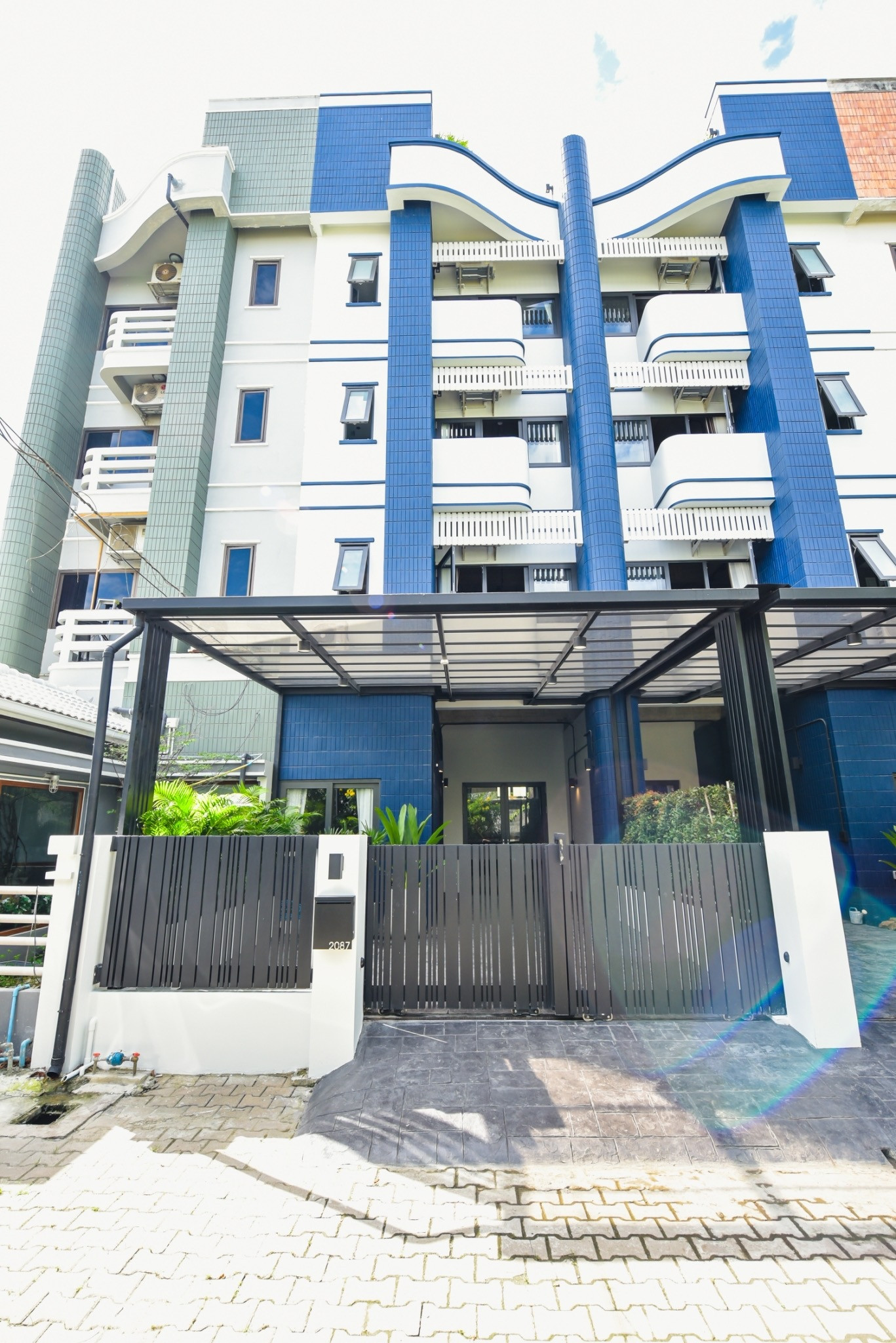 โฮมออฟฟิศ สุขุมวิท 109 / 5 ห้องนอน (ขาย), Home Office Sukhumvit 109 / 5 Bedrooms (FOR SALE) GNG145