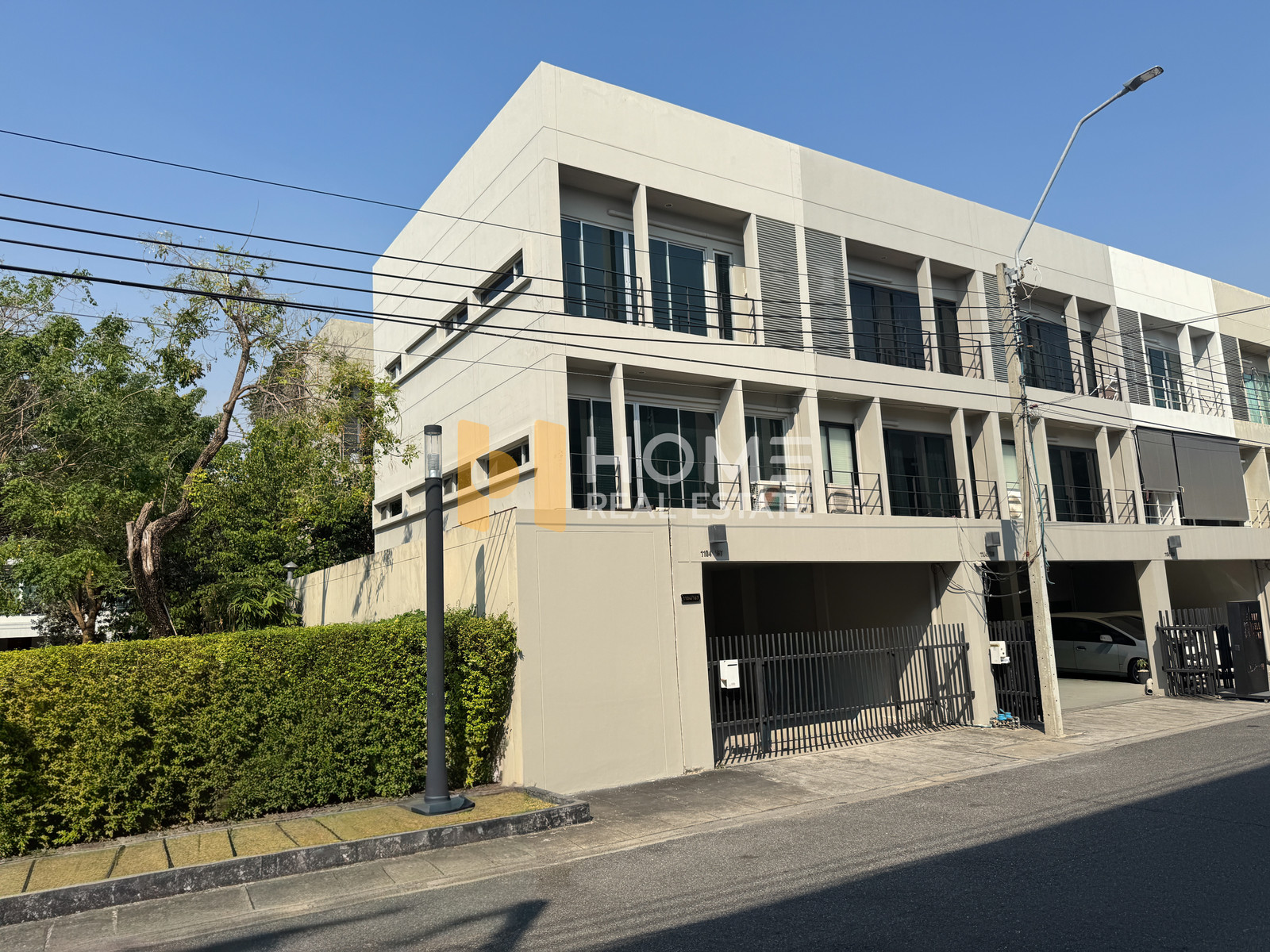 ทาวน์โฮม โนเบิล คิวบ์ พัฒนาการ / 3 ห้องนอน (ให้เช่า), Noble Cube Pattanakarn / Townhome 3 Bedrooms (FOR RENT) FON318