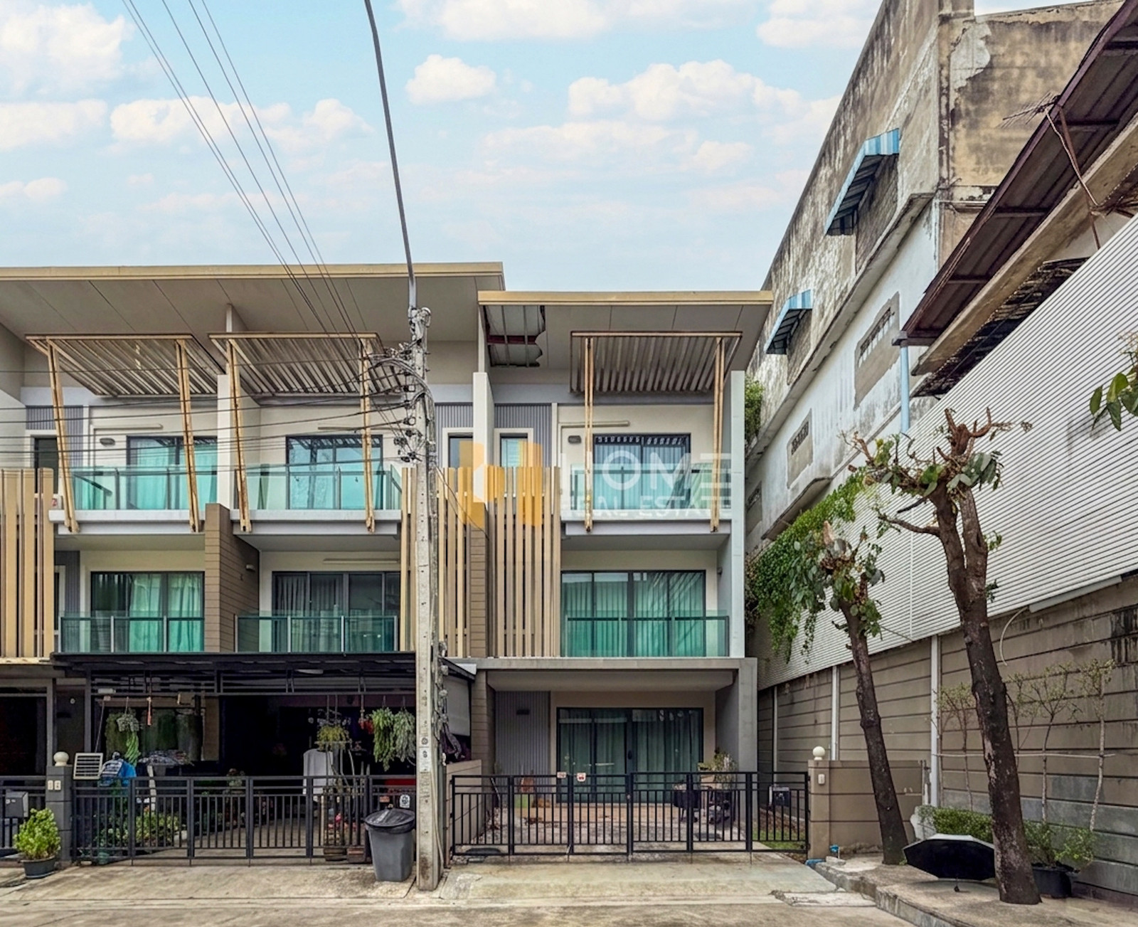 ทาวน์ อเวนิว ฟอร์เต้ พระราม 2 / 3 ห้องนอน (ขาย), Town Avenue Forte Rama 2 Soi 50 / 3 Bedrooms (FOR SALE) BALL379