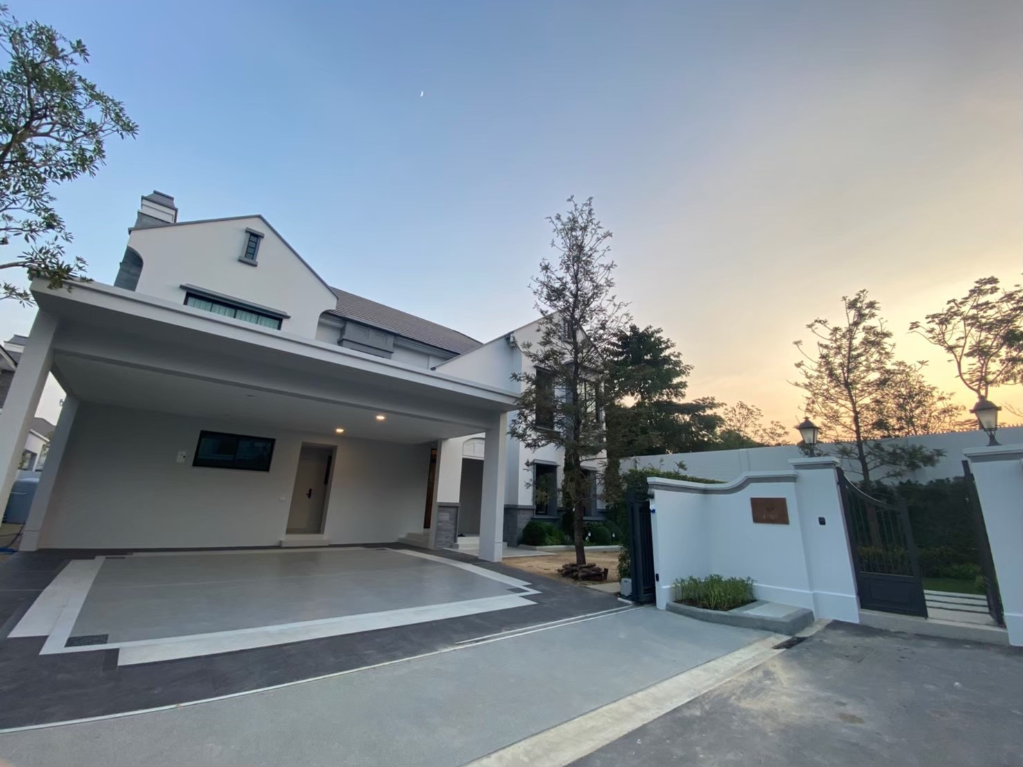 นันทวัน พระราม 9 - กรุงเทพกรีฑาตัดใหม่ / 4 ห้องนอน (ขาย), Nantawan Rama 9 - New Krungthepkreetha / 4 Bedrooms (FOR SALE) AA640