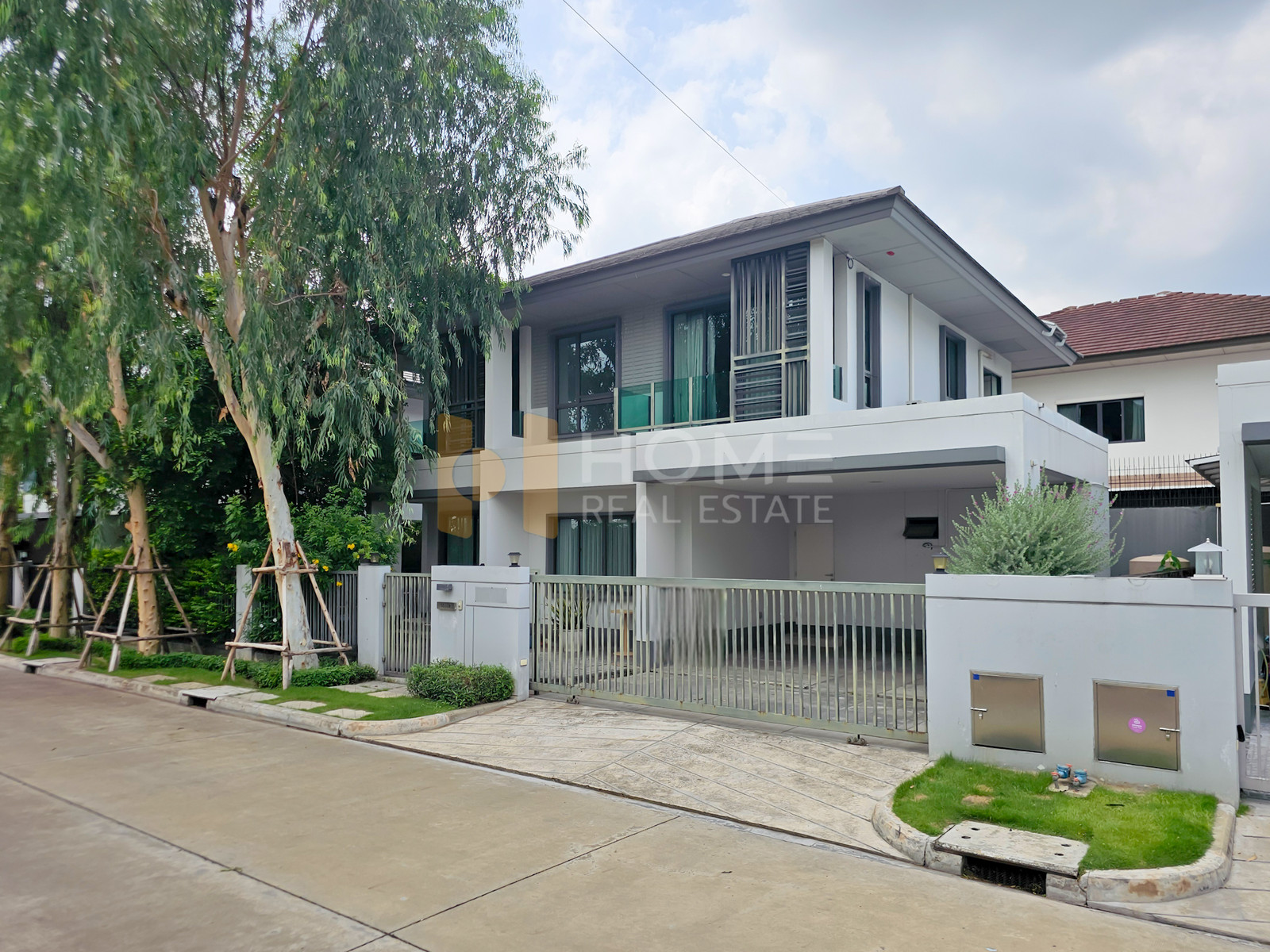 บุราสิริ วัชรพล / 4 ห้องนอน (ขาย), Burasiri Watcharapol / 4 Bedrooms (FOR SALE) TAN900