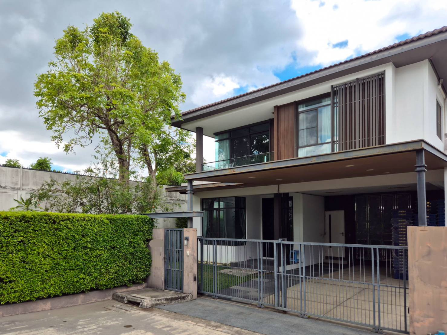 มัณฑนา แจ้งวัฒนะ ราชพฤกษ์ / 3 ห้องนอน (ขาย), Manthana Chaengwattana Ratchapruek / 3 Bedrooms (FOR SALE) AOM139