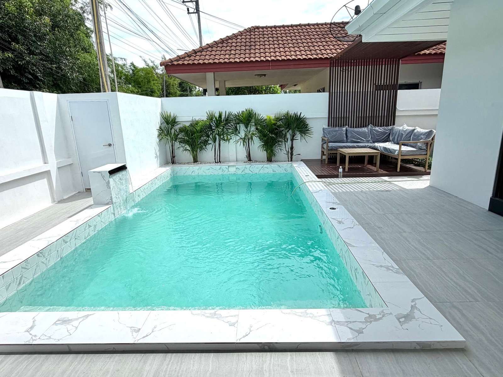 บ้านเดี่ยว Pool Villa 90 ตร.วา. มาบสอง-ค่ายมวย 17/1 / 4 ห้องนอน (ขาย), Pool Villa, 90 sq.wa. Mab Song - Khai Muay 17/1 / 4 Bedrooms (FOR SALE) BEWN216