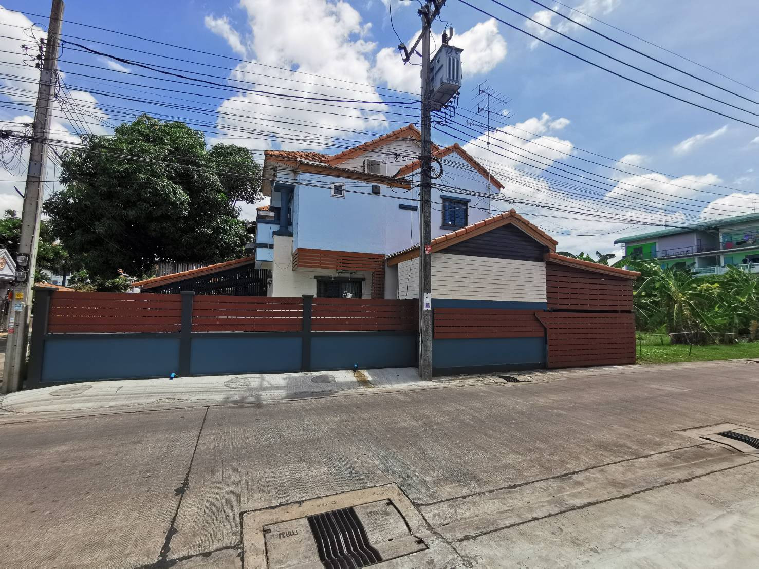 บ้านแฝดติด MRT หลักสอง / 3 ห้องนอน (ขาย), Semi-Detached House near MRT Lak Song / 3 Bedrooms (FOR SALE) BALL385