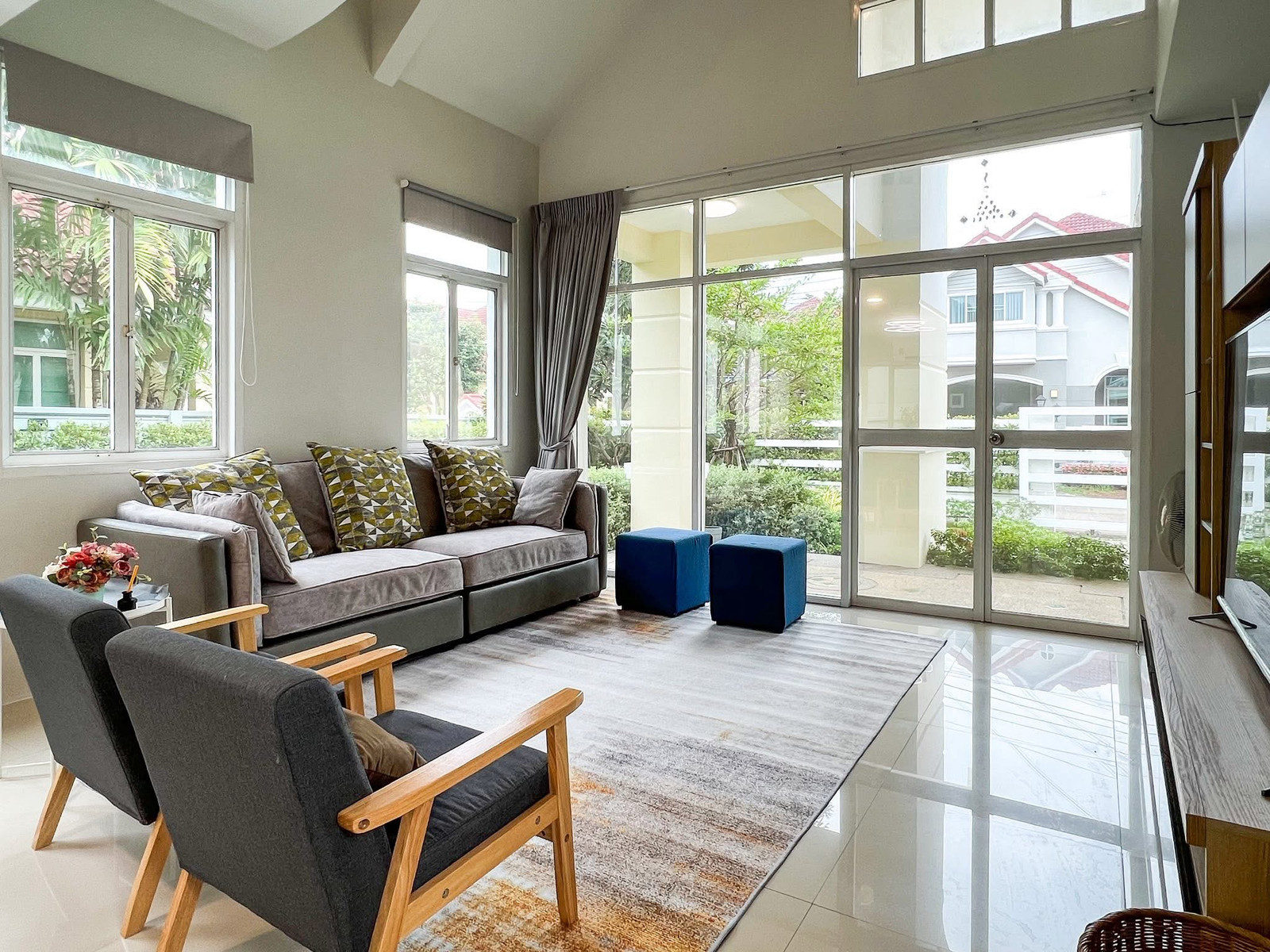 หมู่บ้านบารเมษฐ์ / 3 ห้องนอน (ขายพร้อมผู้เช่า), Baan Baramed / 3 Bedrooms (SALE WITH TENANT) POON255