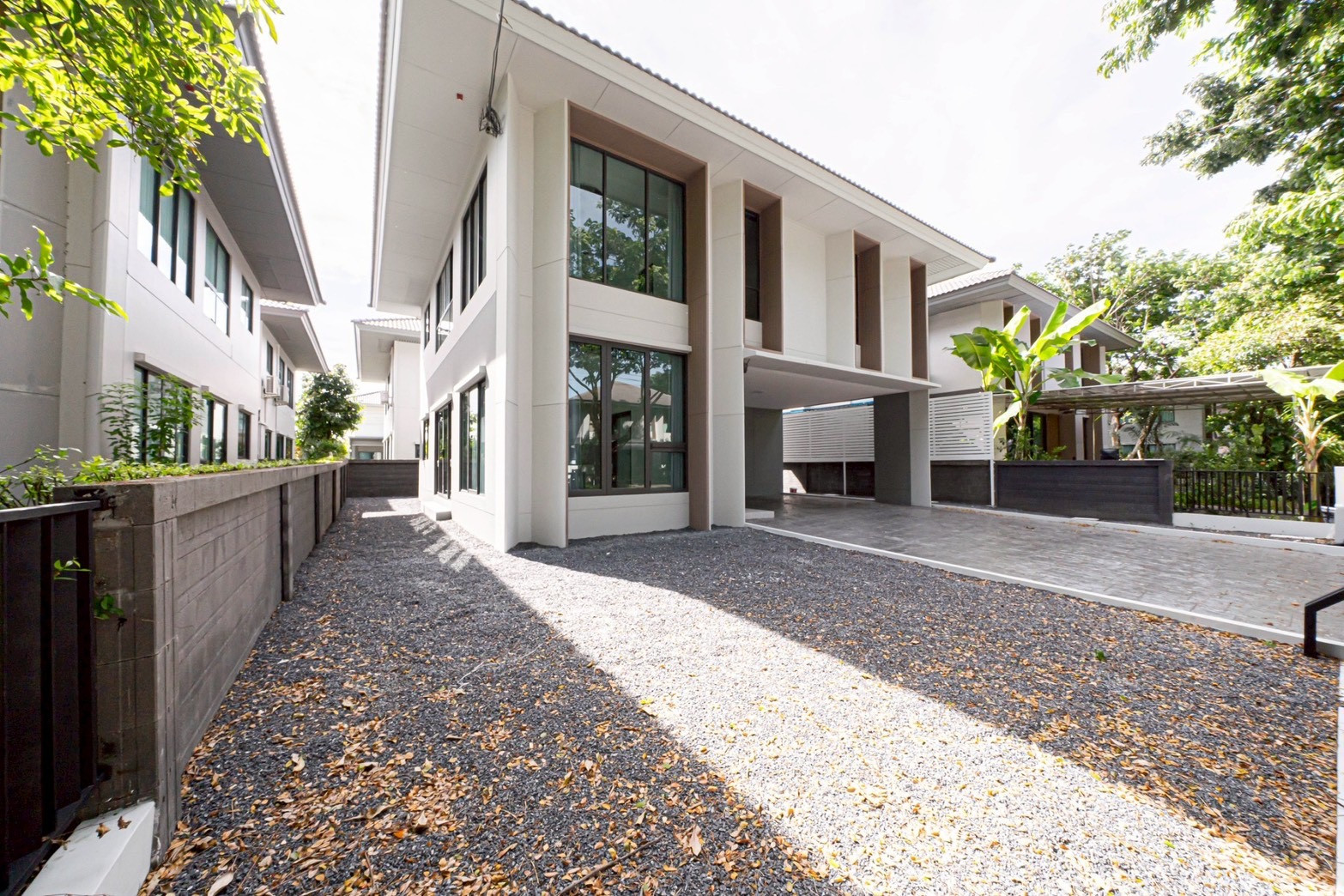 สราญสิริ ศรีวารี / 4 ห้องนอน (ขาย), Saransiri Srivaree / 4 Bedrooms (FOR SALE) POON259