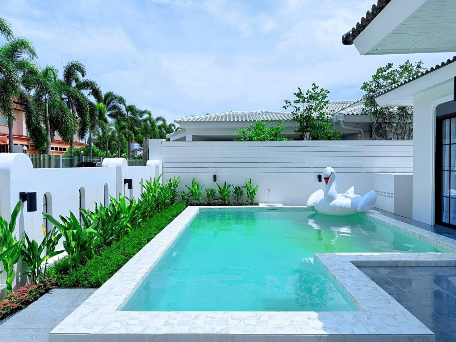 ทรอปิคอล วิลเลจ 2 / 3 ห้องนอน (ขาย), Tropical Village 2 / 3 Bedrooms (FOR SALE) BEWN213