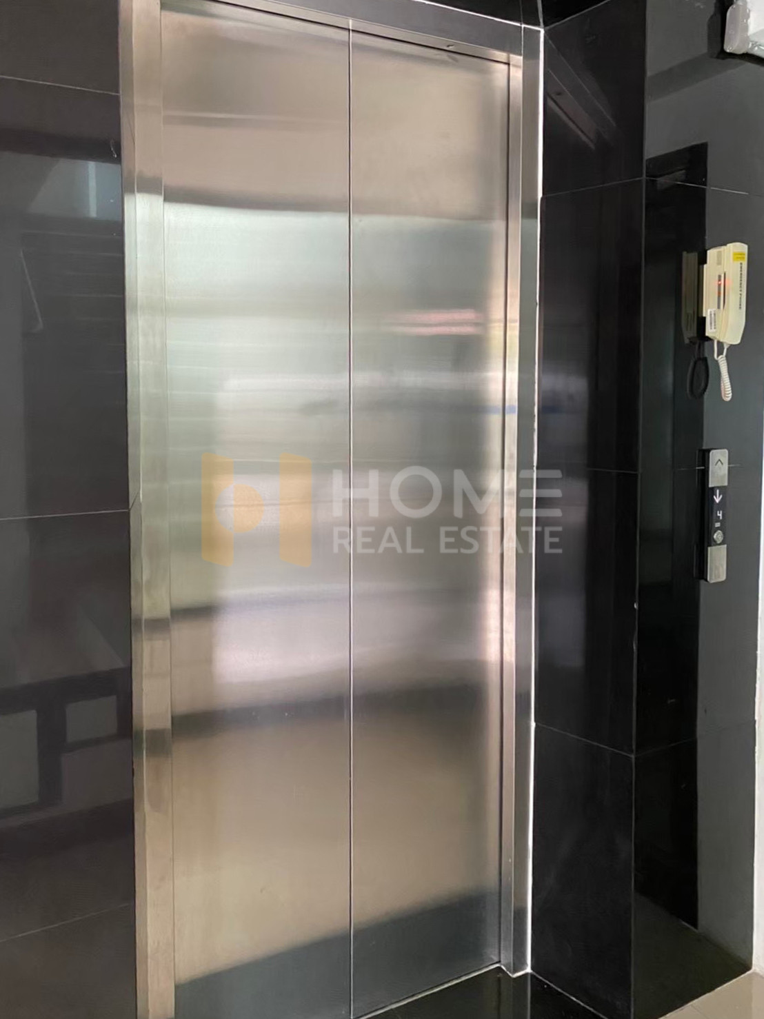 อาคารพาณิชย์ 3 คูหา ศรีราชานคร / 14 ห้องนอน (เช่า), Commercial Building Srirachanakorn / 14 Bedrooms (FOR RENT) YEAN195