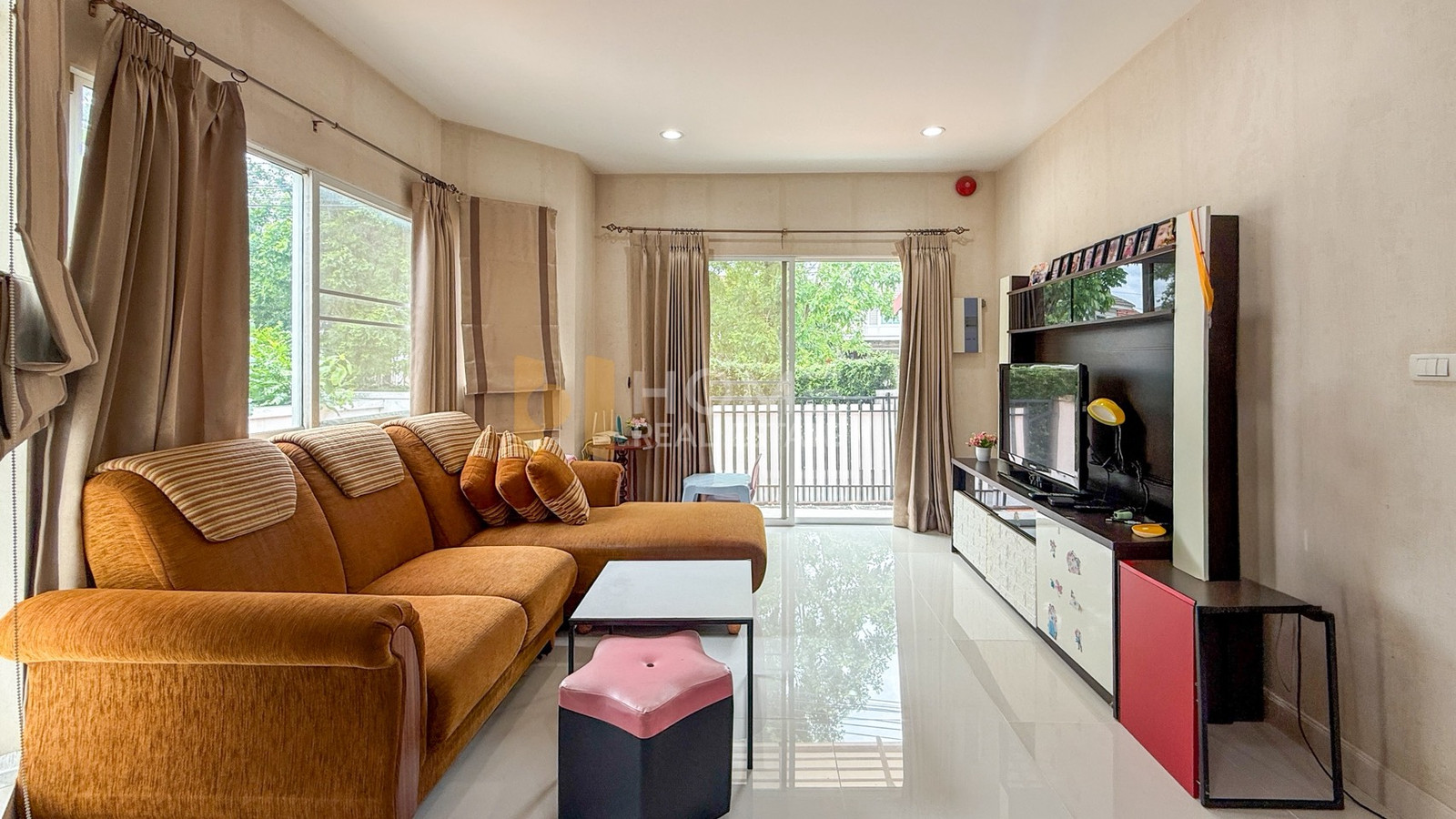 เพอร์เฟค เพลส รามคำแหง - สุวรรณภูมิ 2 / 4 ห้องนอน (ขาย), Perfect Place Ramkhamhaeng - Suvarnabhumi 2 / 4 Bedrooms (FOR SALE) AA655