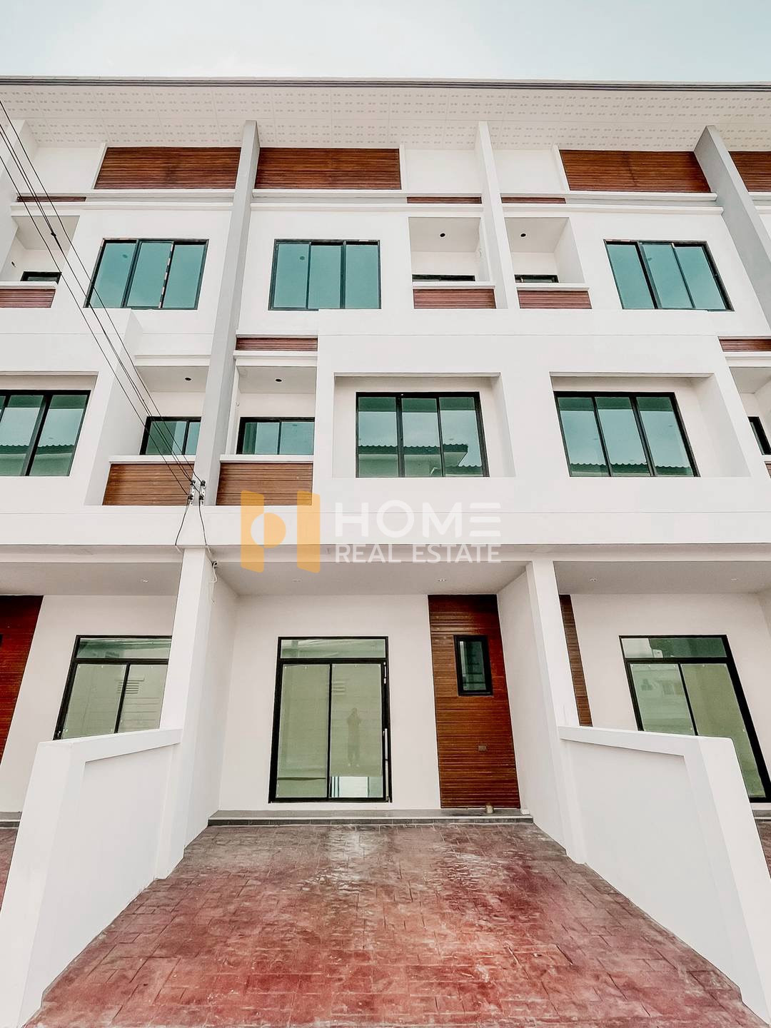 ภูมิสิริ ทาวน์โฮม ซอยศรีด่าน 22  / 4 ห้องนอน (ขาย), Phumisiri Townhome Soi Sridan 22 / 4 Bedrooms (FOR SALE) BZD159