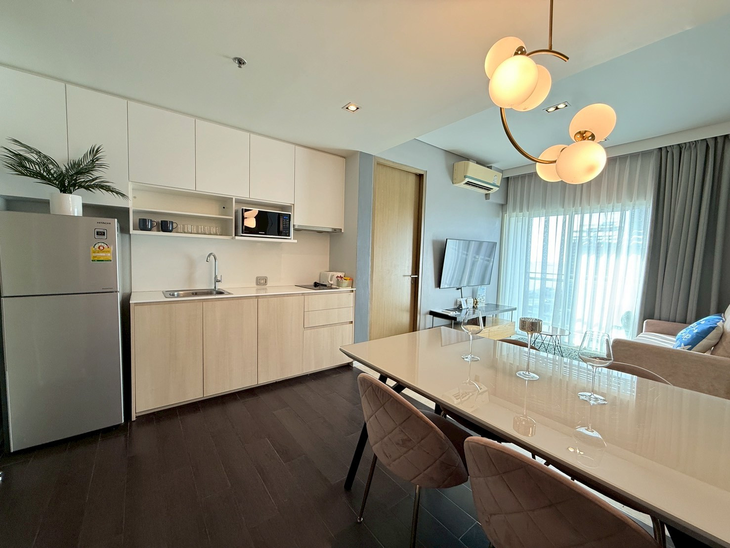 Veranda Residence Pattaya / 2 Bedrooms (FOR SALE), วีรันดา เรสซิเดนซ์ พัทยา / 2 ห้องนอน (ขาย) KP048