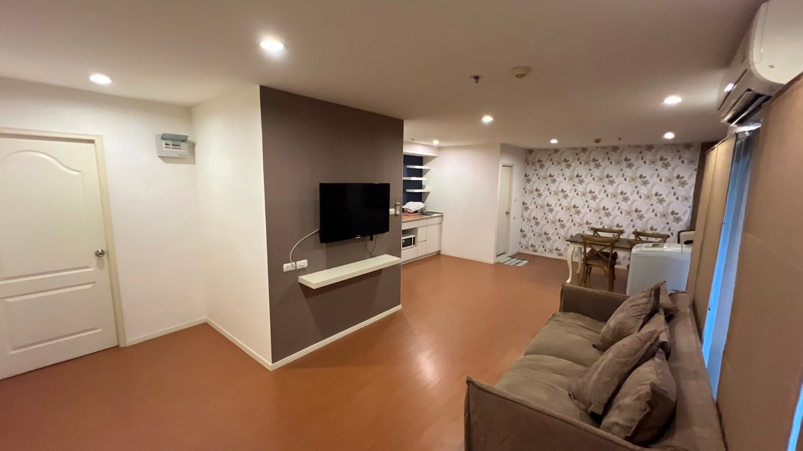 Lumpini Condotown North Pattaya Sukhumvit / 2 Bedrooms (FOR SALE), ลุมพินี คอนโดทาวน์ พัทยาเหนือ สุขุมวิท / 2 ห้องนอน (ขาย) KP055