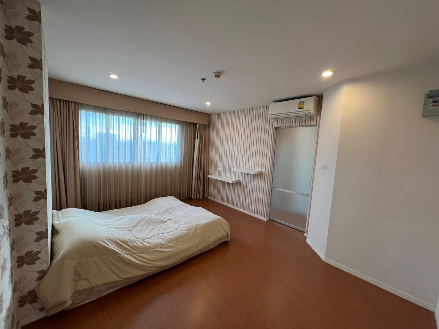 Lumpini Condotown North Pattaya Sukhumvit / 2 Bedrooms (FOR SALE), ลุมพินี คอนโดทาวน์ พัทยาเหนือ สุขุมวิท / 2 ห้องนอน (ขาย) KP055
