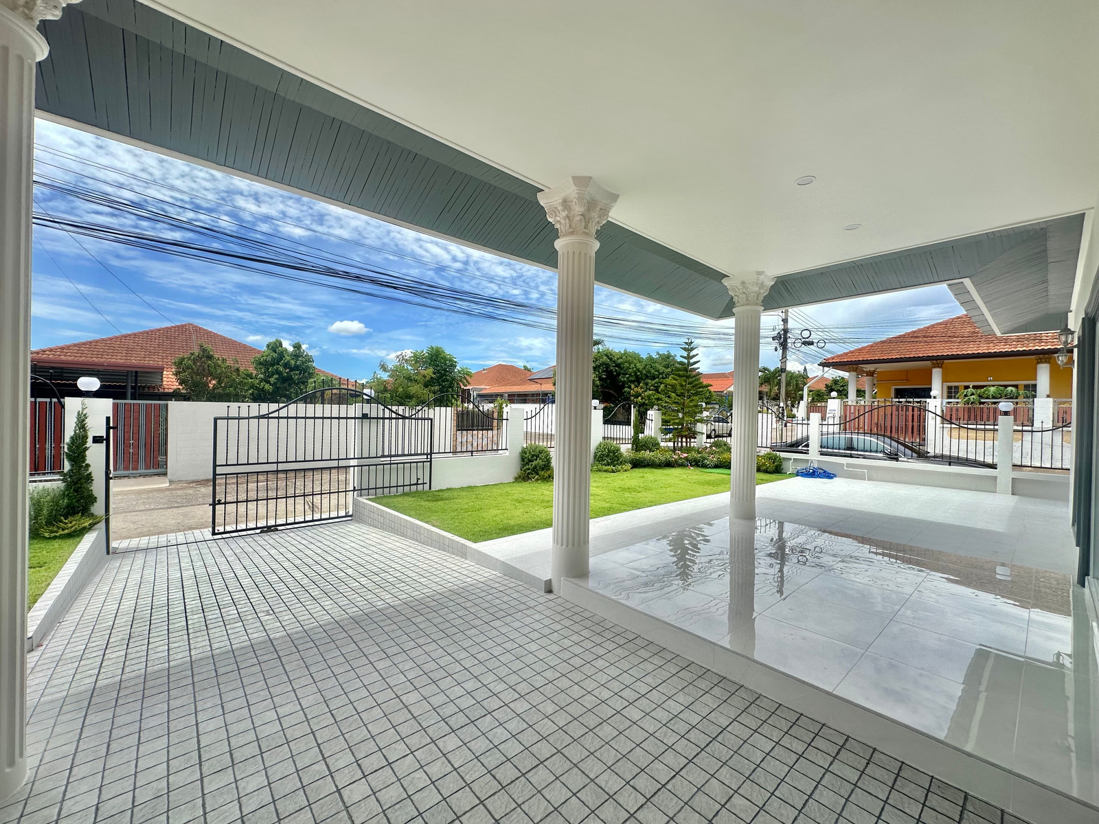 หมู่บ้านเอกมงคล 4/1 / 3 ห้องนอน (ขาย), Eakmongkol Village 4/1 / 3 Bedrooms (FOR SALE) BEWN239