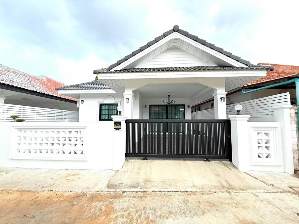 บ้านเดี่ยว หมู่บ้านรัตนากร 7 / 3 ห้องนอน (ขาย), House หมู่บ้านรัตนากร 7 / 3 Bedrooms (FOR SALE) BEWN243