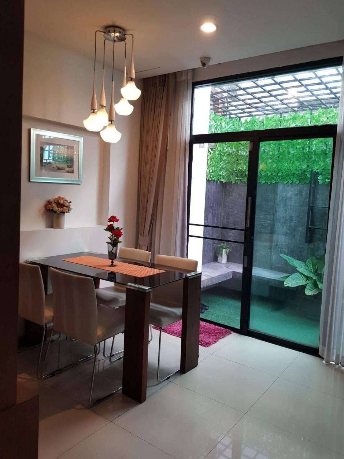 ทาวน์โฮม เลอตัน ทาวน์ / 3 ห้องนอน (ขาย), Townhome Leaton Town / 3 Bedrooms (FOR SALE) AOM153