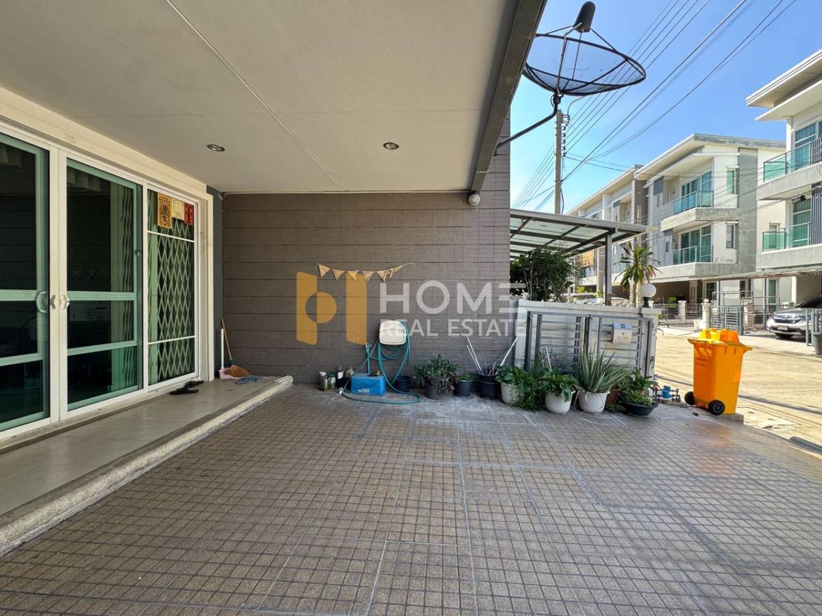 ทาวน์โฮม ทาวน์ อเวนิว ศรีนครินทร์ / 3 ห้องนอน (ขาย), Townhome Town Avenue Srinakarin / 3 Bedrooms (FOR SALE) FON339