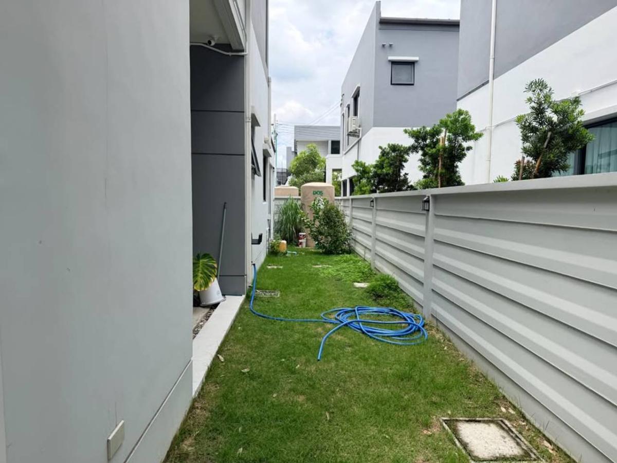 บ้านเดี่ยว เซนโทร ชัยพฤกษ์ - แจ้งวัฒนะ 3 / 3 ห้องนอน (ขาย), House Centro Chaiyaphruek-Chaengwattana 3 / 3 Bedrooms (FOR SALE) EARK047