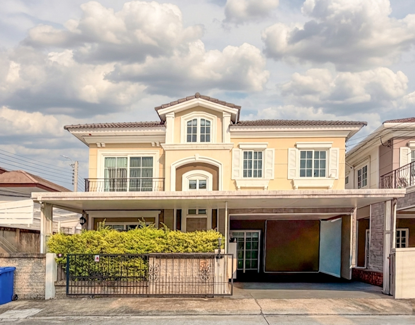 บ้านแฝดไซสใหญ่สุด หลังมุม ราคาดี ✨ โกลเด้น นีโอ สาทร / 4 ห้องนอน (ขาย), Golden Neo Sathorn / Semi-Detached House 4 Bedrooms (FOR SALE) BALL077