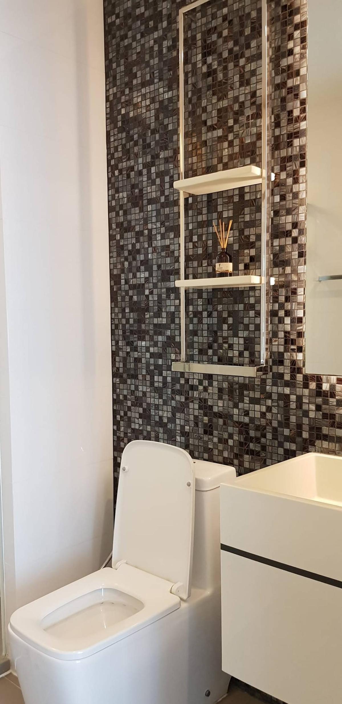 The Room Sukhumvit 69 / 1 Bedroom (SALE WITH TENANT), The Room Sukhumvit 69 / 1 ห้องนอน (ขายพร้อมผู้เช่า) PRW107