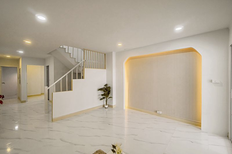 ทาวน์เฮ้าส์ หมู่บ้านลุมพินี บางบัวทอง / 3 ห้องนอน (ขาย), Townhouse Lumpini - Bang Bua Thong / 3 Bedrooms (FOR SALE) EARK050