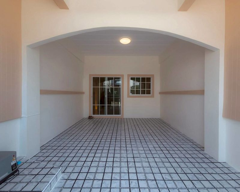 ทาวน์เฮ้าส์ หมู่บ้าน นันทิชา 1 / 3 ห้องนอน (ขาย), Townhouse Nunticha Village 1 / 3 Bedrooms (FOR SALE) EARK051