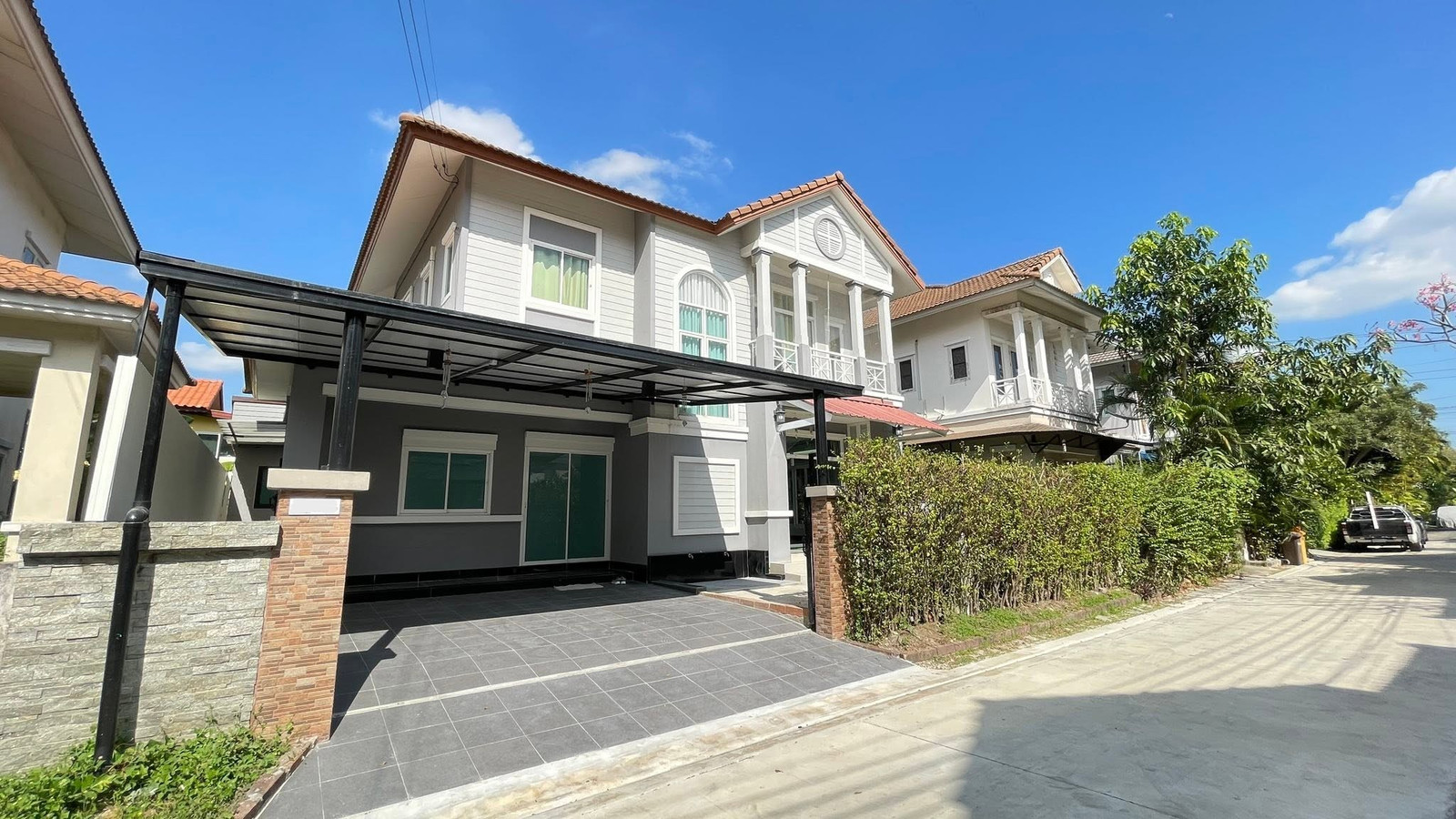 บ้าน ลลิล เดอะยังเอ็กซ์คลูทีฟ อ่อนนุช-วงแหวน / 4 ห้องนอน (ขาย), Baan Lalin The Young Executive Onnut - Suwannabhumi / 4 Bedrooms (FOR SALE) POON273