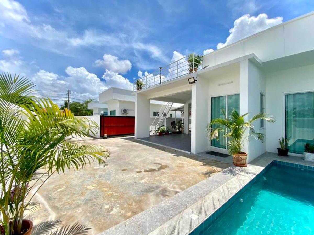 พูลวิลล่า พื้นที่ 115 ตร.วา. โป่ง-มาบประชัน / 3 ห้องนอน (ขาย), Pool villa on a 115 sq.wa. plot in Pong-Mab Prachan. / 3 Bedrooms (FOR SALE) BEWN226