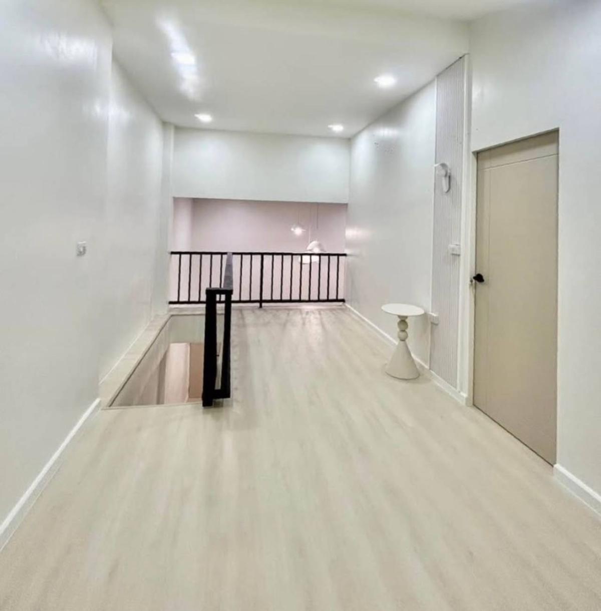Eastwood Park / 2 Bedrooms (FOR SALE), อีสท์ วูด พาร์ค / 2 ห้องนอน (ขาย) PRW121