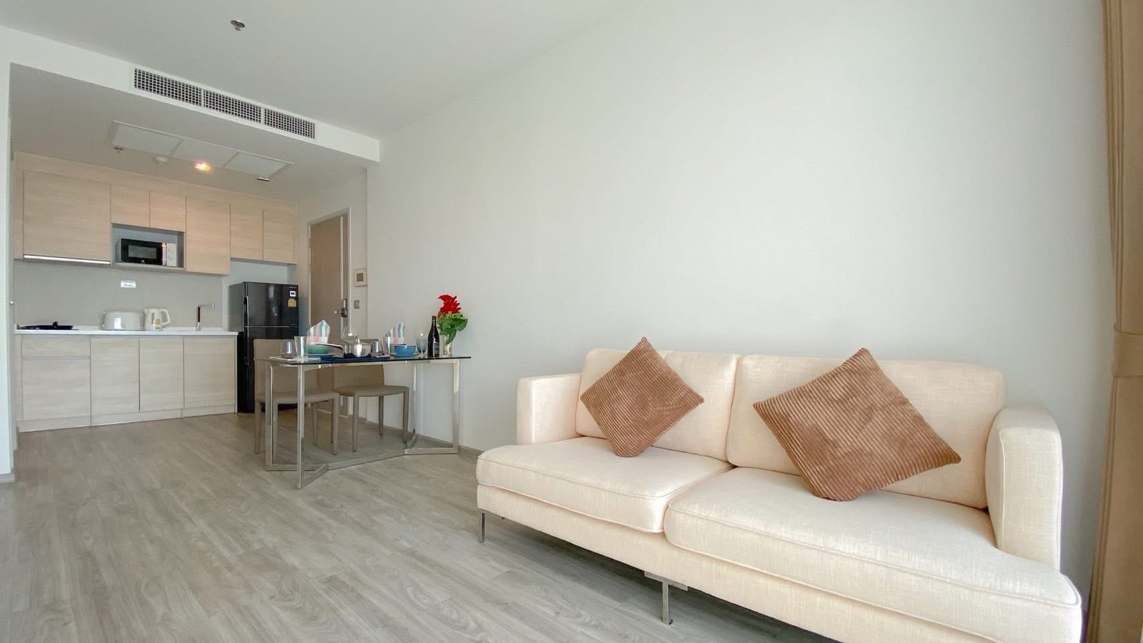Aeras beachfront Condominium / 2 Bedrooms (FOR RENT), แอราส บีชฟร้อนท์ คอนโดมิเนียม / 2 ห้องนอน (ให้เช่า) AM188