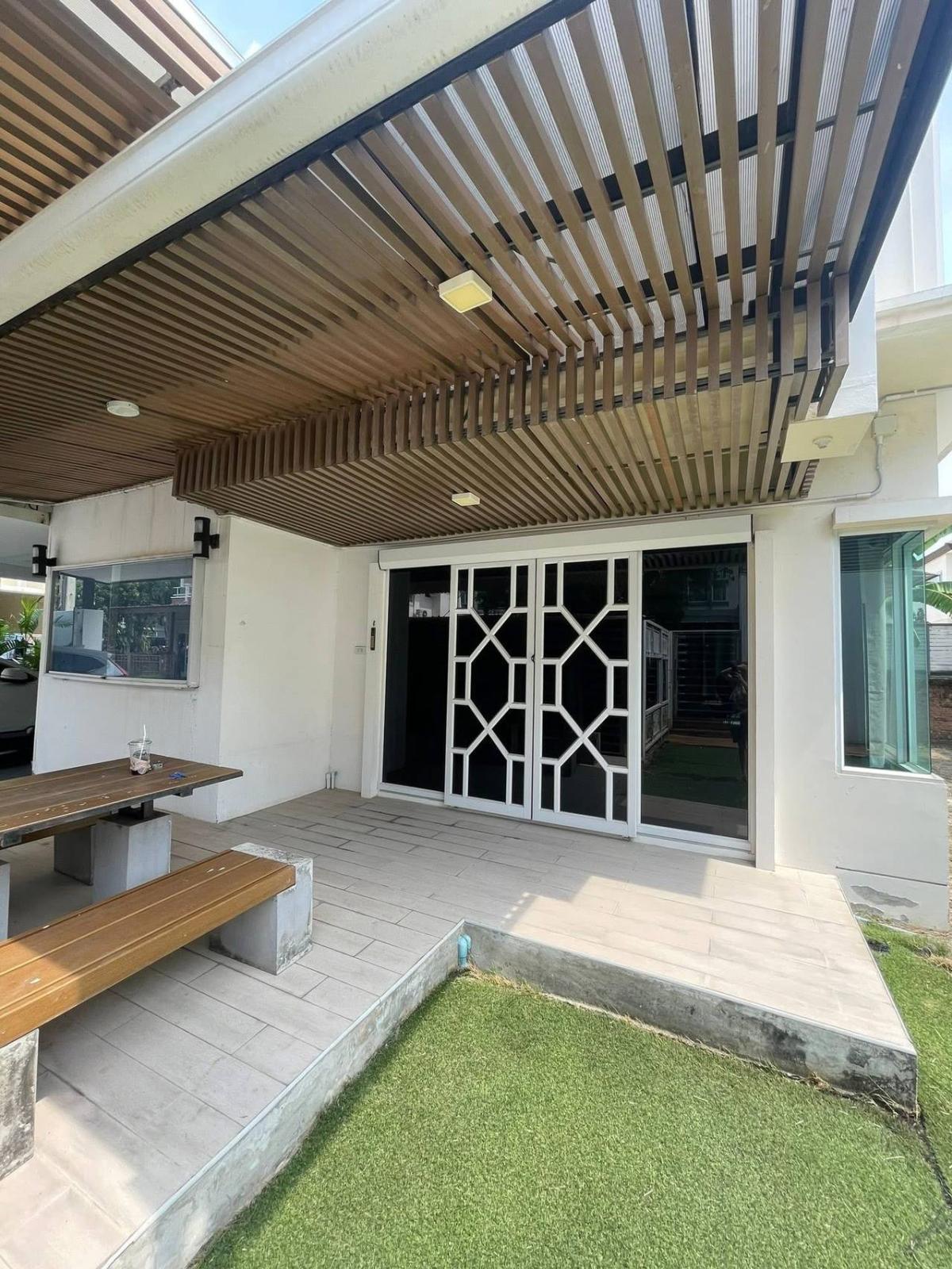 Le Neo 2 ศรีนครินทร์ / 4 ห้องนอน (ให้เช่า), Le Neo 2 Srinakarin / 4 Bedrooms (FOR RENT) GNG192