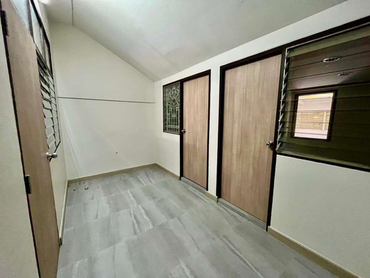 ทาวน์เฮ้าส์ 2 ชั้น ซอยประวิทย์และเพื่อน 8/2 / 3 ห้องนอน (ขาย), Two-story townhouse, Soi Prawit and Friends 8/2. / 3 Bedrooms (FOR SALE) GNG182