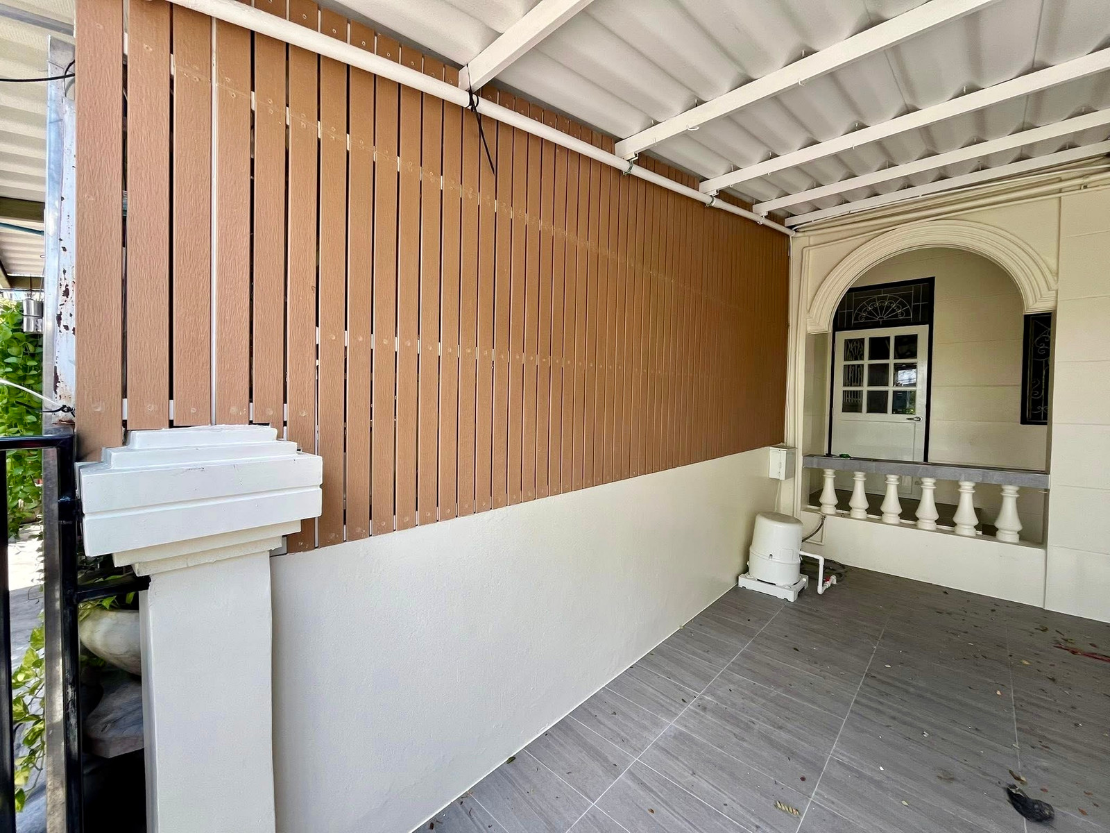 ทาวน์เฮ้าส์ 2 ชั้น ซอยประวิทย์และเพื่อน 8/2 / 3 ห้องนอน (ให้เช่า), Two-story townhouse, Soi Prawit and Friends 8/2. / 3 Bedrooms (FOR RENT) GNG182