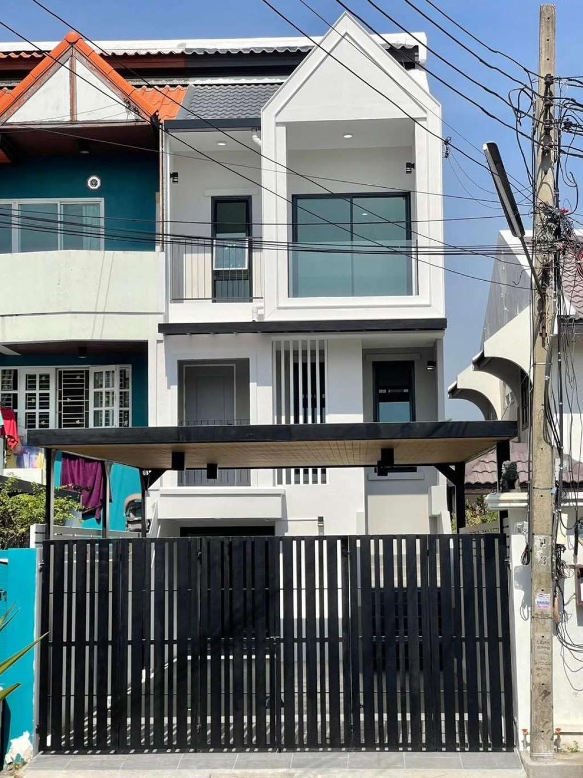 ทาวน์โฮม ซอยติวานนท์ 43 / 4 ห้องนอน (ขาย), Townhouse, Soi Tiwanon 43 / 4 Bedrooms (FOR SALE) BNS182