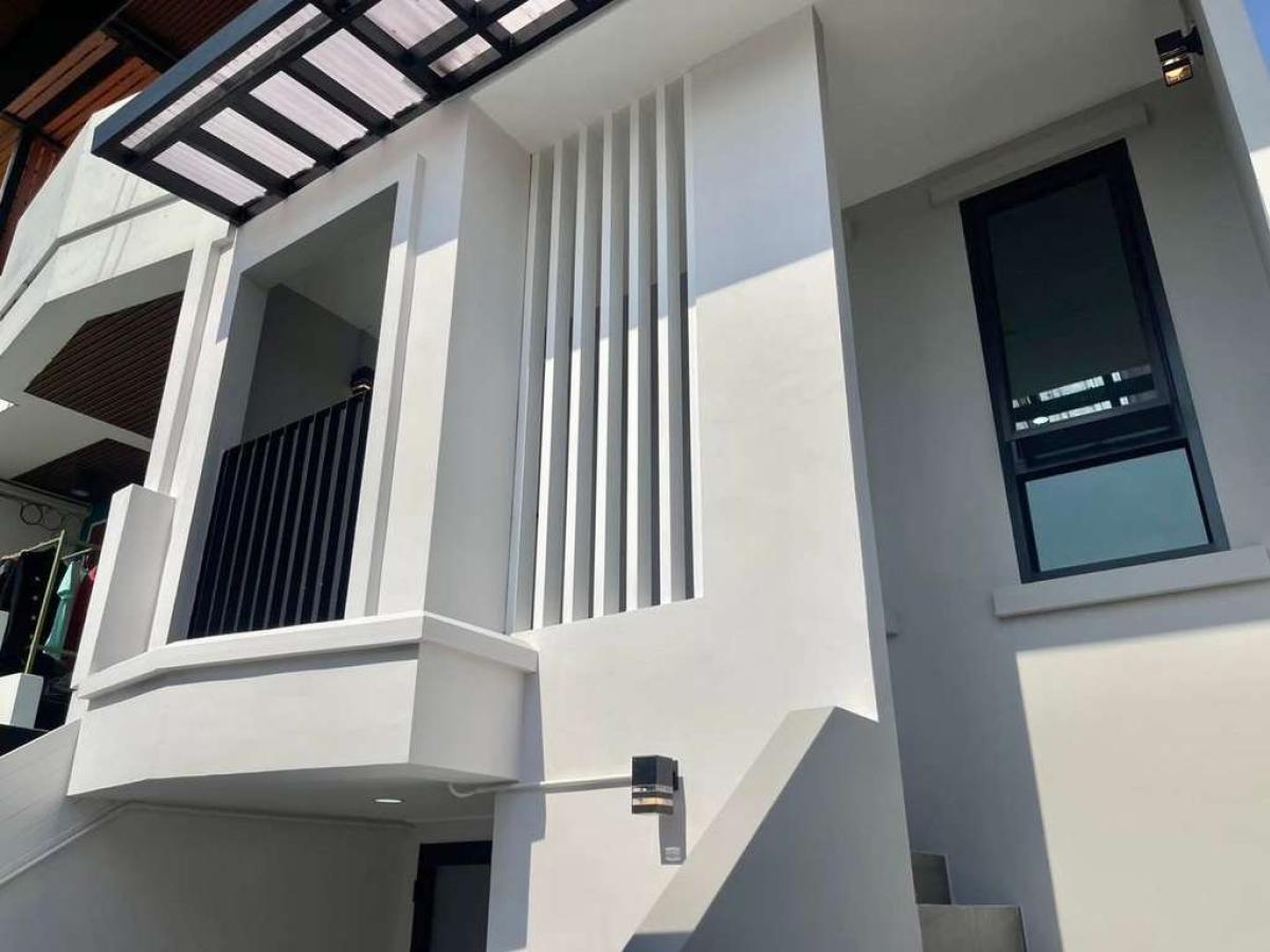 ทาวน์โฮม ซอยติวานนท์ 43 / 4 ห้องนอน (ขาย), Townhouse, Soi Tiwanon 43 / 4 Bedrooms (FOR SALE) BNS182