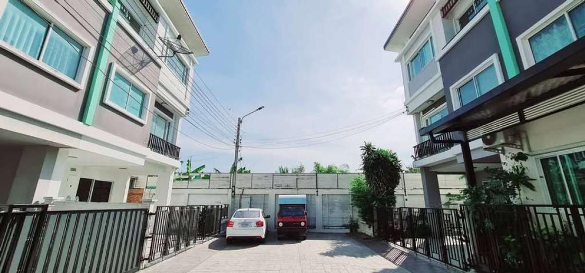 วิรัลพัชร เฉลิมพระเกียรติ 48 / 4 ห้องนอน (ขาย), Wiranphat Chaloemprakiat 48 / 4 Bedrooms (FOR SALE) DA017