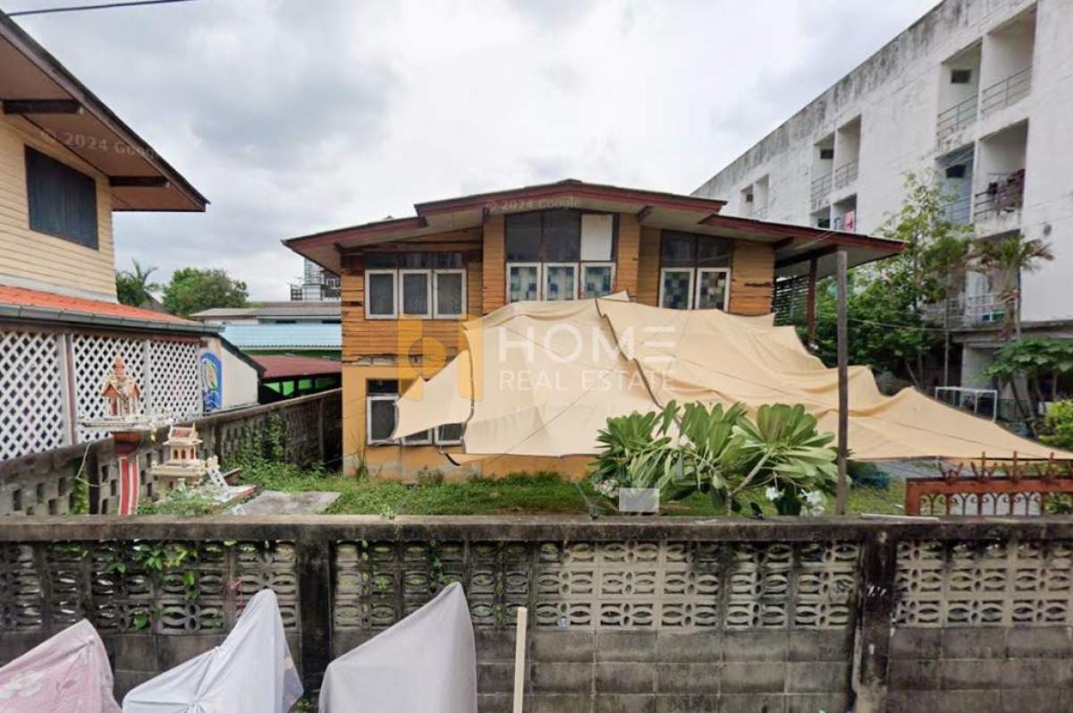 บ้านพร้อมที่ดิน ลาดพร้าว 42/1 / 1 งาน 93 ตร.วา (ขาย), House With Land Ladprao 42/1 / 93 Square Wa (FOR SALE) TPM429