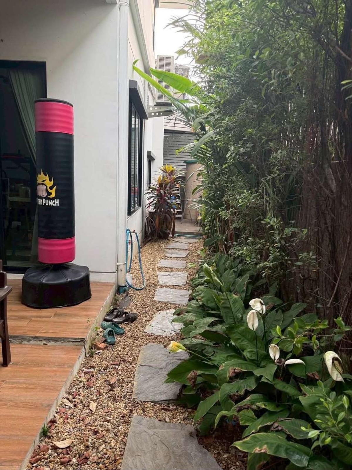 ซีรีน เพชรเกษม - พุทธมณฑล สาย 3 / 4 ห้องนอน (ขาย), Zerene Petchkasem - Phutthamonthon Sai 3 / 4 Bedrooms (FOR SALE) BALL410