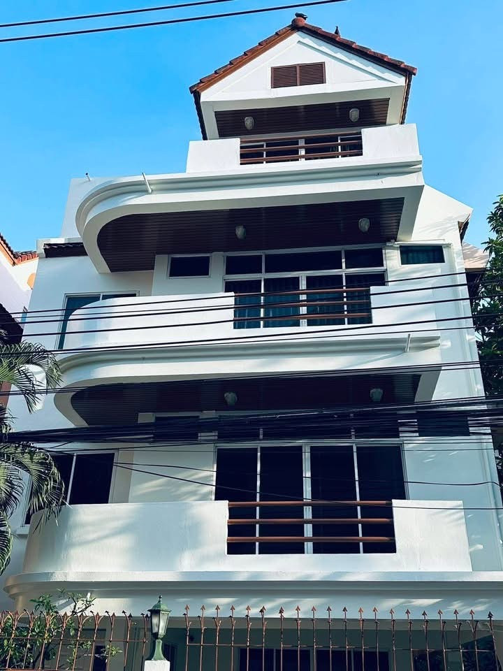 บ้านเดี่ยว สุขุมวิท 31 / 5 ห้องนอน (ให้เช่า), Detached house, Sukhumvit 31 / 5 Bedrooms (FOR RENT) GNG199
