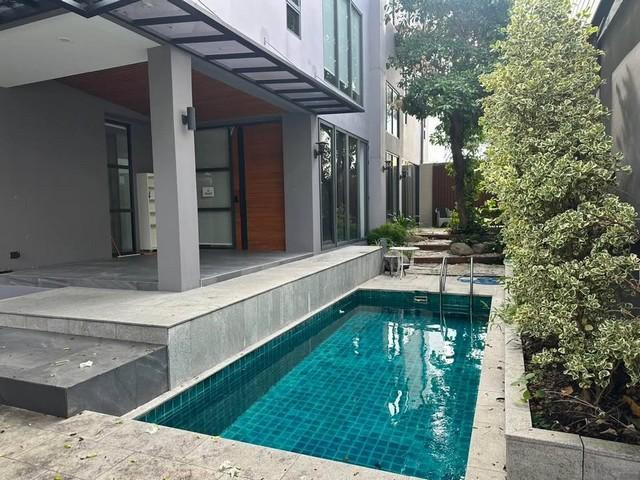 บ้านเดี่ยว สุขุมวิท 71 / 5 ห้องนอน (ขาย), Detached house Sukhumvit 71 / 5 Bedrooms (FOR SALE) GNG203