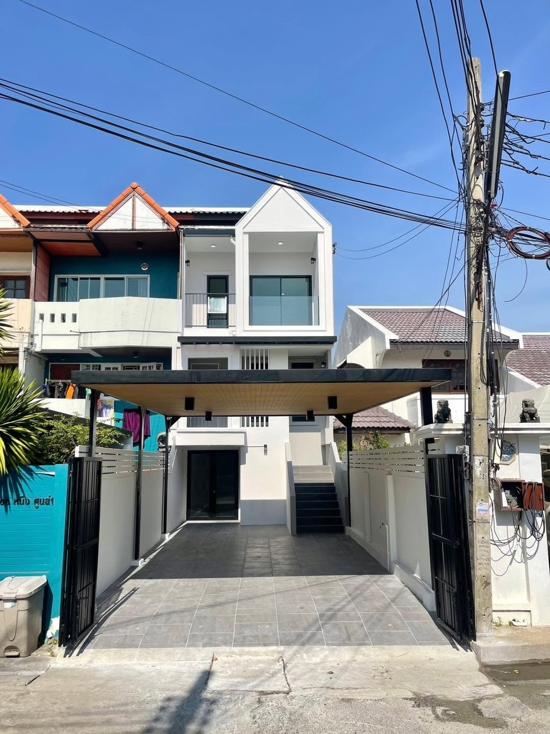 หมู่บ้านแสงอรุณนิเวศน์ 3 / 4 ห้องนอน (ขาย), Saeng Arun Niwet 3 Village / 4 Bedrooms (FOR SALE) EARK061