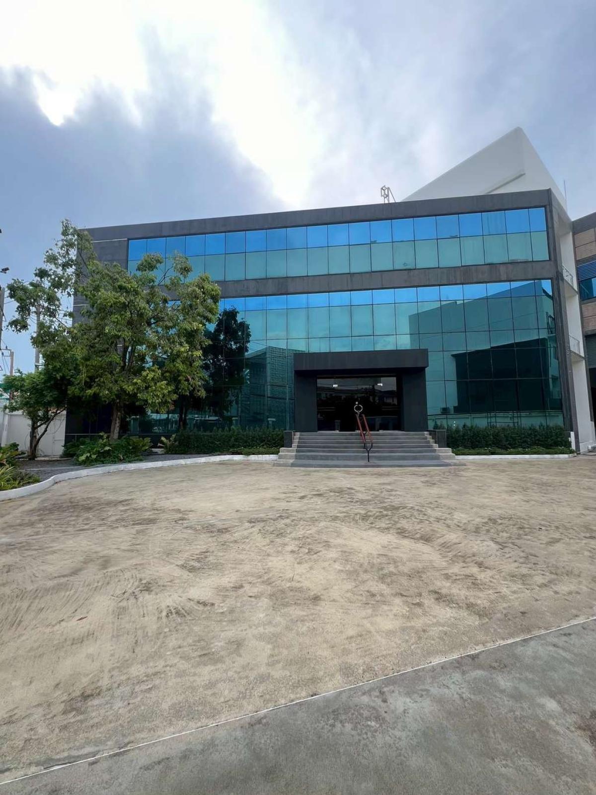 อาคารสำนักงานพร้อมโกดัง กรุงเทพกรีฑา ซอย 7 / 4 ชั้น (ขาย), Office building with warehouse, Bangkok Kreetha Soi 7 / 4 Storey (FOR SALE) BZD237