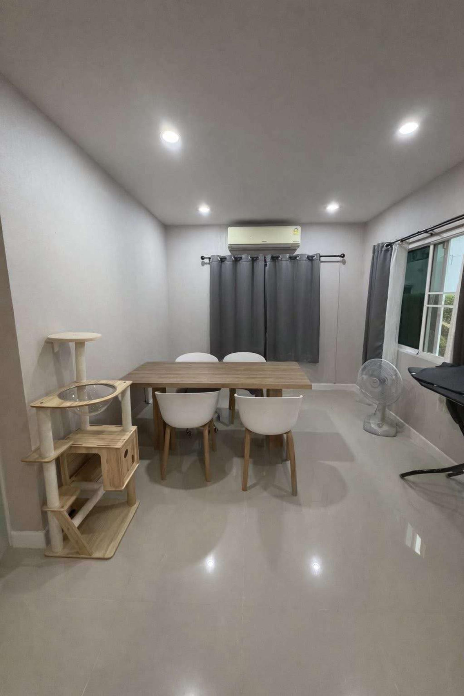 เซนโทร สุขสวัสดิ์ - พระราม 3 / 3 ห้องนอน (ขายพร้อมผู้เช่า), Centro Suksawat – Rama 3 / 3 Bedrooms (SALE WITH TENANT) BNS191