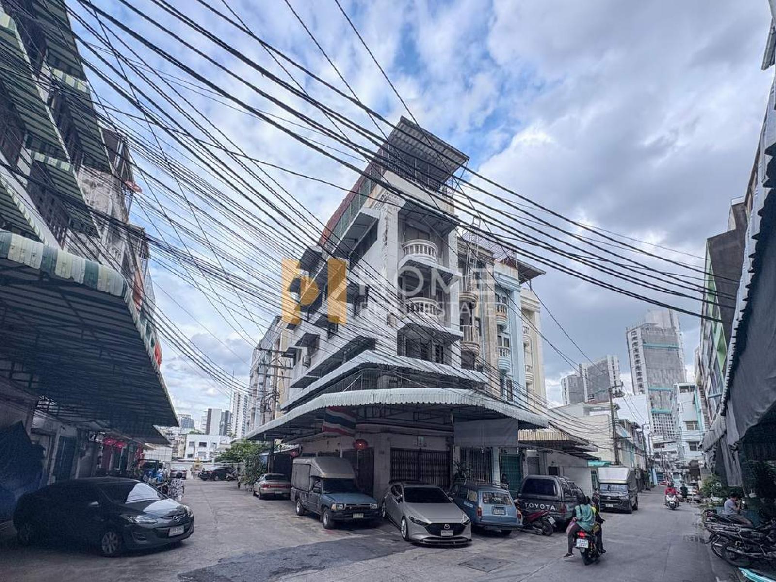 อาคารพาณิชย์ ซอยฟูศักดิ์ / 6 ชั้น (ขาย), Commercial building Soi Fusak / 6 Floors (FOR SALE) TPM433