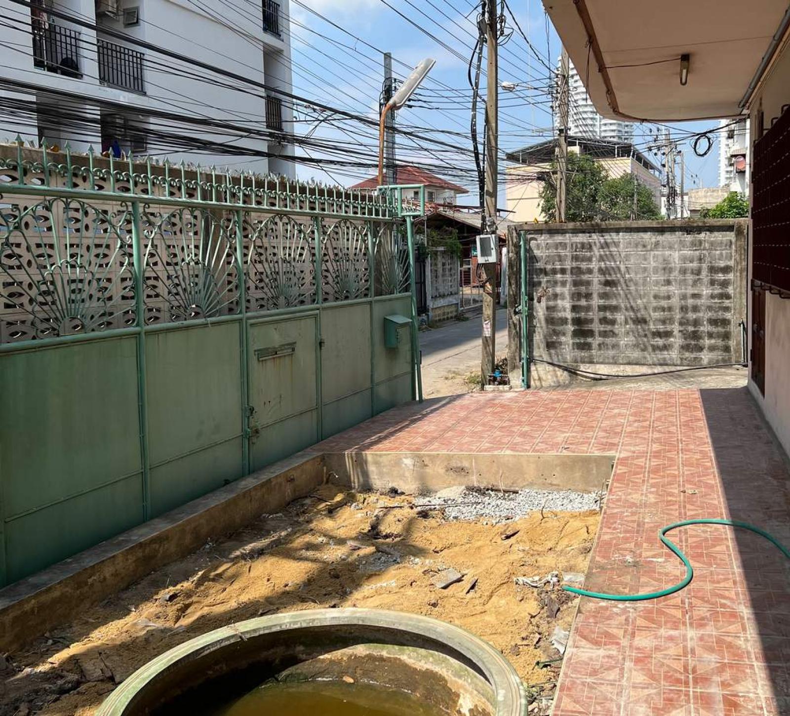 ออฟฟิศ บางนา-ตราด กม.5 /  (ขาย), Office, Bangna-Trad Km. 5 /  (FOR SALE) VIEW051