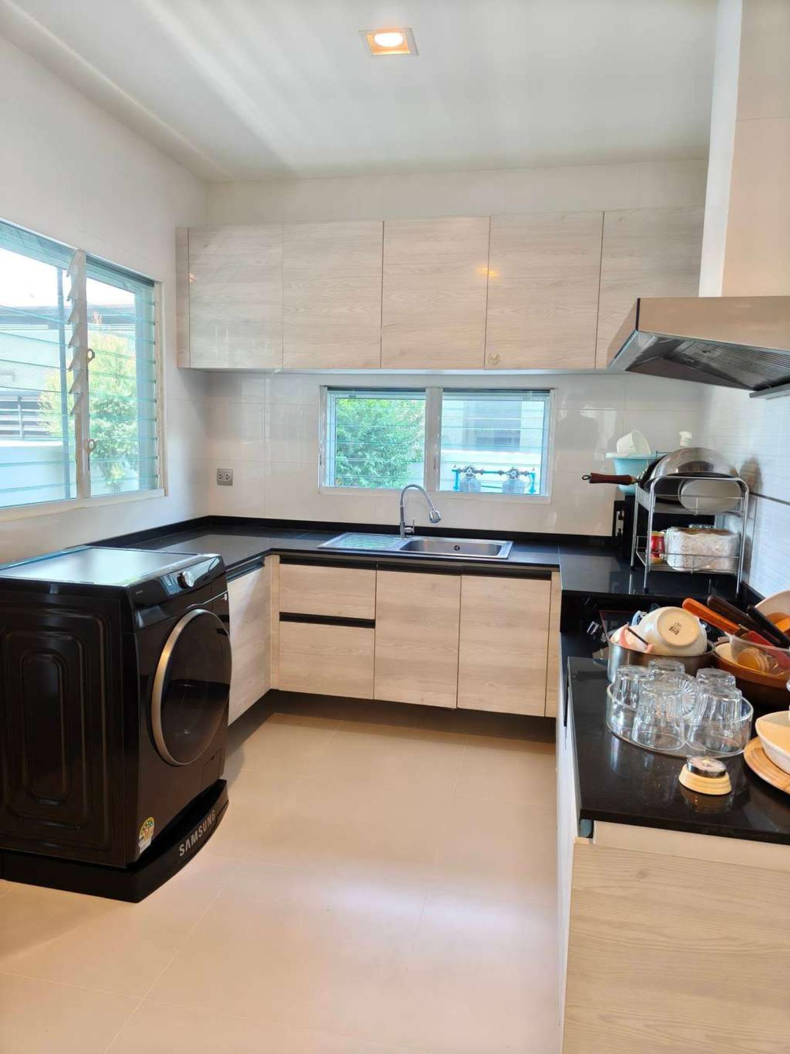 มัณฑนา 2 บางนา กม.7 / 4 ห้องนอน (ให้เช่า), Mantana 2 Bangna KM.7 / 4 Bedrooms (FOR RENT) DA040