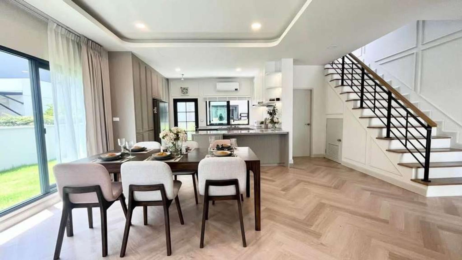 เซนโทร บางนา / 4 ห้องนอน (ให้เช่า), Centro Bangna / 4 Bedrooms (FOR RENT) DA016