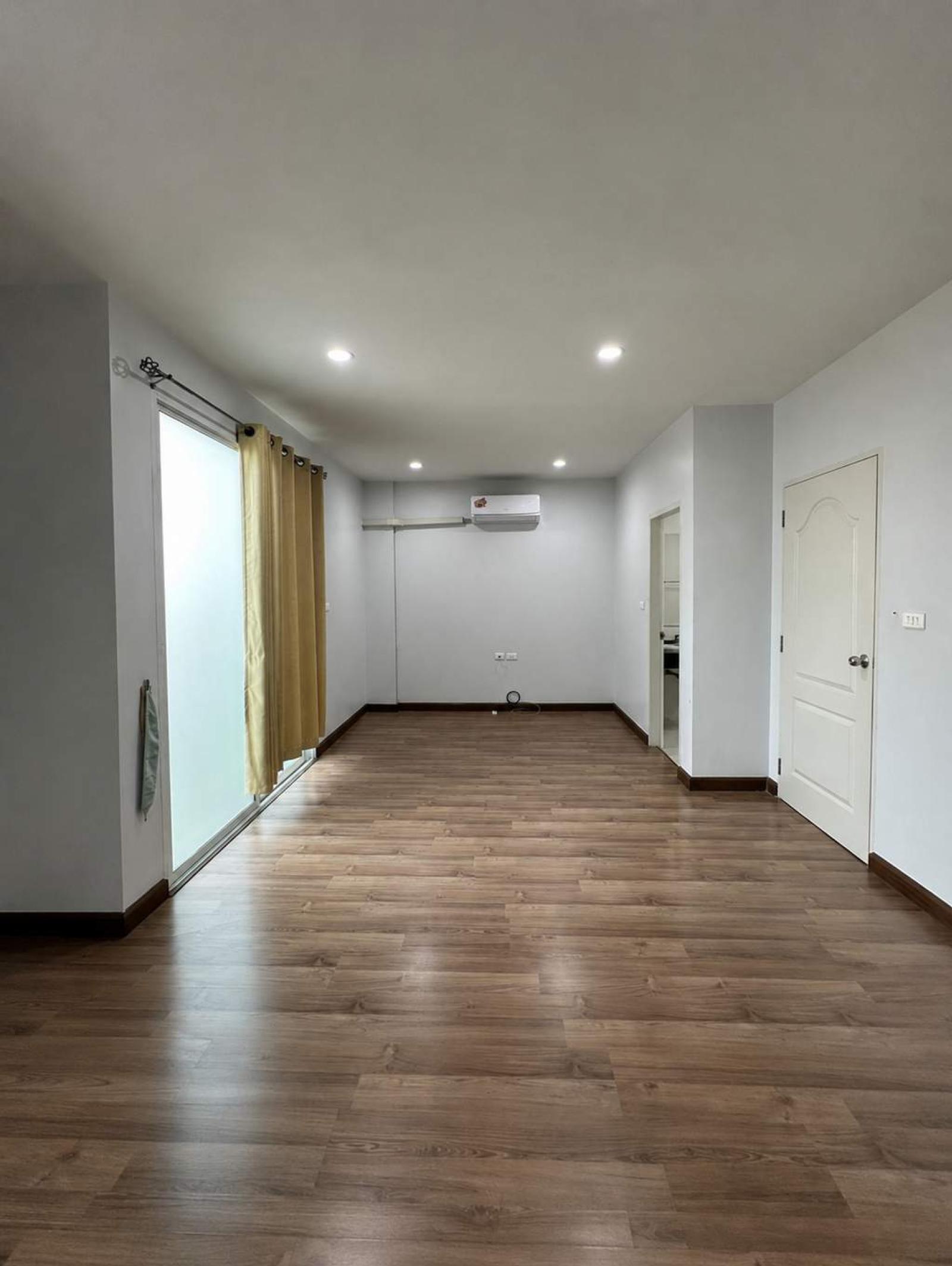 นัมเบอร์วัน ทาวน์โฮม วงแหวนบางนา-ราม 2 / 4 ห้องนอน (ขาย), NUMBER ONE TOWNHOME WONGWAN BANGNA – RAMA 2 / 4 Bedrooms (FOR SALE) DA011